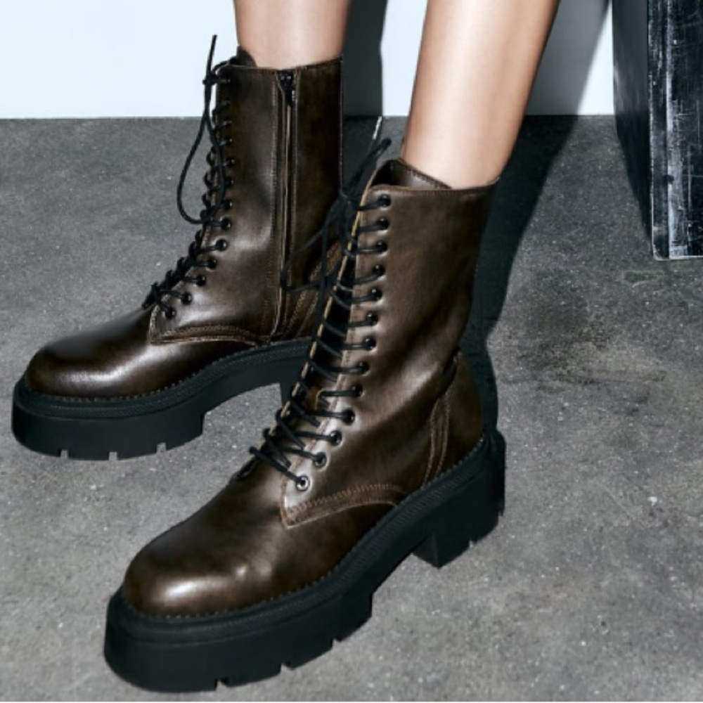NEW! Zara Women’s Brown Distressed Laced Lug Sole Ankle Boots Size 42 or 11 (US)